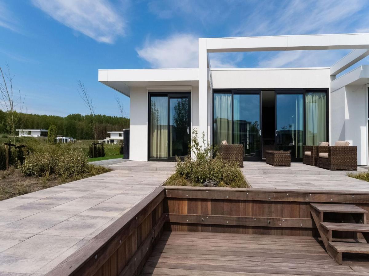 Swanky Villa In Zeewolde With Garden Luaran gambar