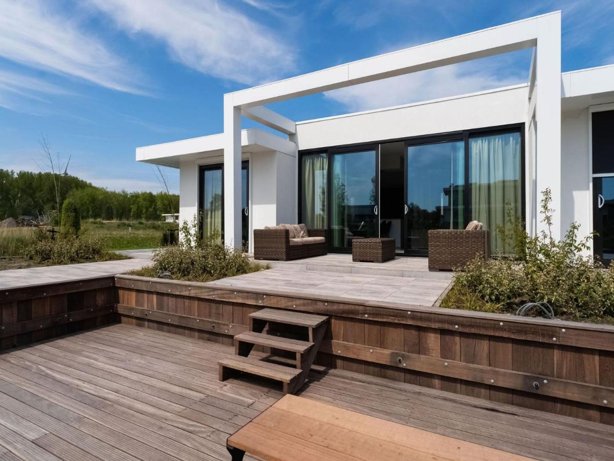 Swanky Villa In Zeewolde With Garden Luaran gambar